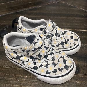 Kids size 5 vans